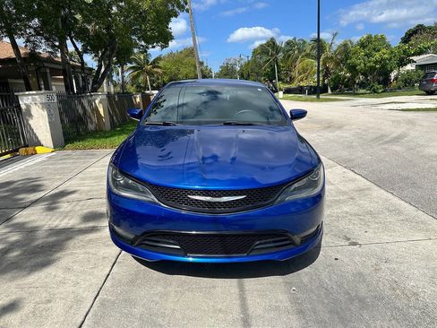 Used 2016 Chrysler 200 S w/ Navigation & Sound Group I image 4