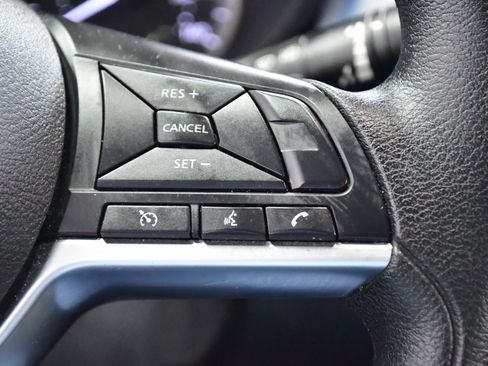 Used 2025 Nissan Versa SV w/ Trunk Package FWD image 22