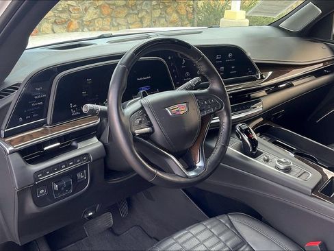 Used 2024 Cadillac Escalade Sport Platinum w/ LPO, ONYX Package AWD/4WD image 14