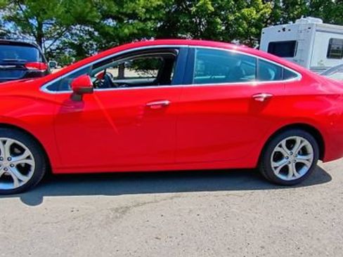 Used 2016 Chevrolet Cruze Premier FWD image 5