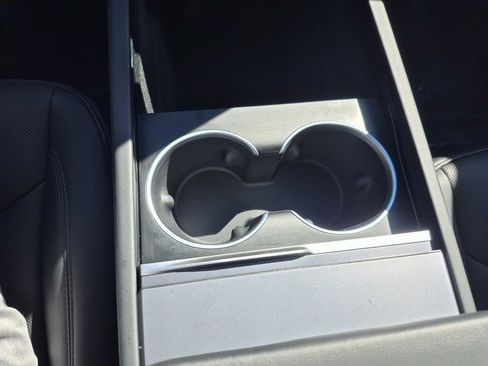 Used 2025 Tesla Model 3 Long Range image 19