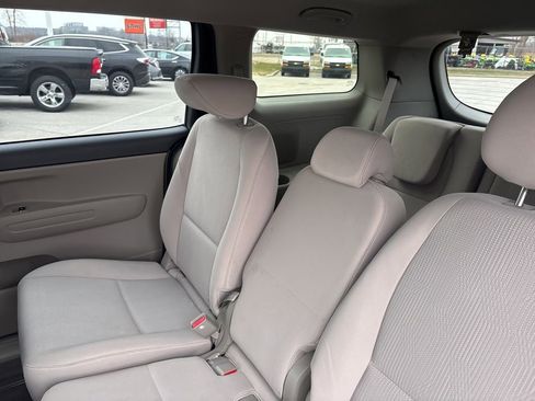 Used 2021 Kia Sedona LX FWD image 18