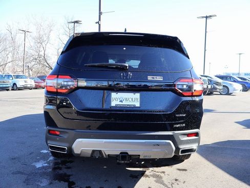 New 2026 Honda Pilot Touring image 6