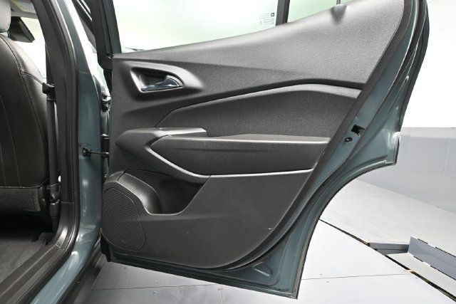 Used 2025 Chevrolet Trax LT w/ Driver Confidence Package FWD image 33