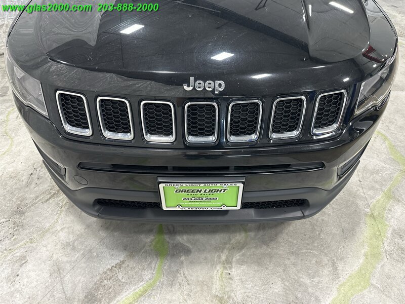 Used 2018 Jeep Compass Sport AWD/4WD image 18