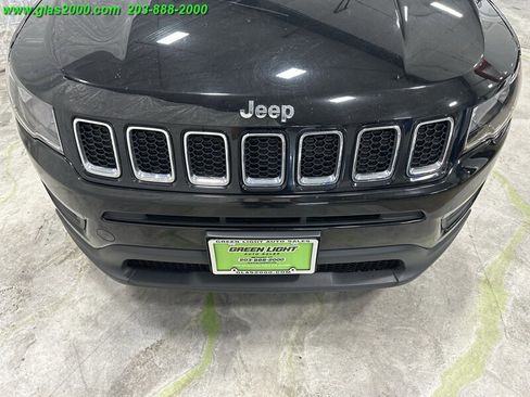 Used 2018 Jeep Compass Sport AWD/4WD image 18