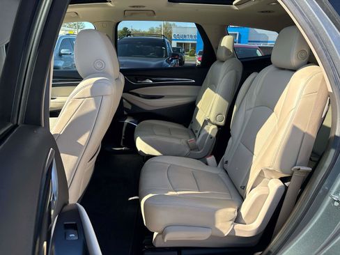 Used 2018 Buick Enclave Premium w/ Experience Buick Package image 11