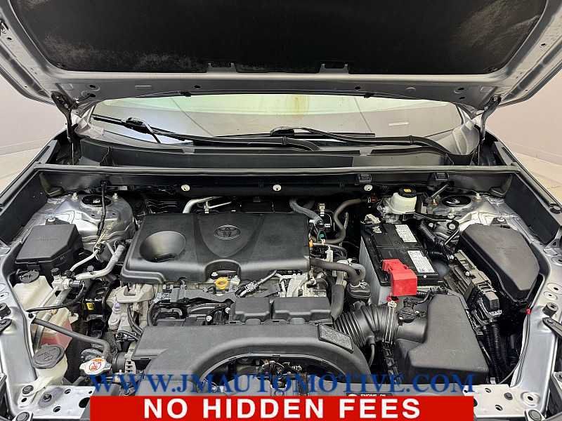 Used 2021 Toyota RAV4 XLE Premium AWD/4WD image 10