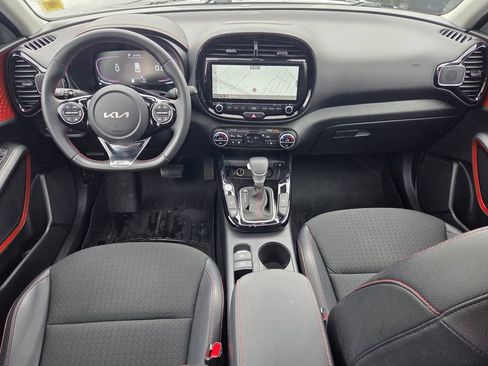 Used 2023 Kia Soul GT-Line w/ GT-Line Technology Package image 12