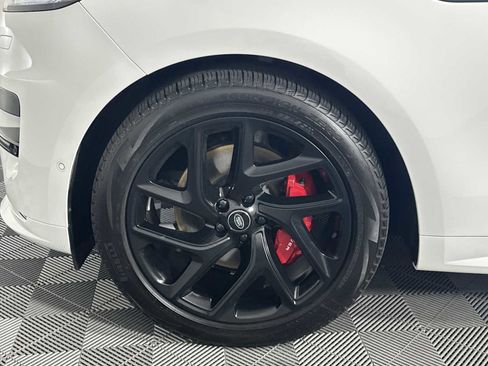 Used 2024 Land Rover Range Rover Sport Dynamic SE image 10