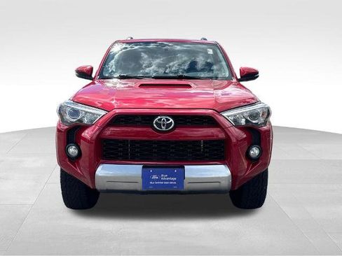 Used 2018 Toyota 4Runner TRD Off-Road Premium w/ TRD Performance Package AWD/4WD image 3