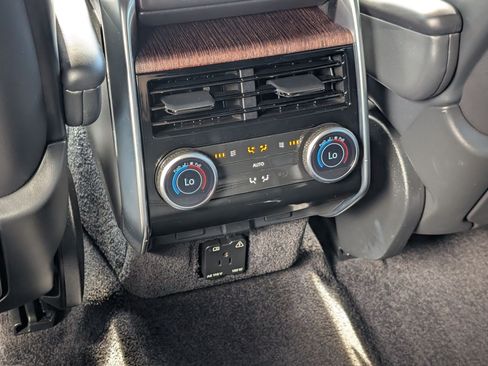 Used 2023 Land Rover Range Rover Autobiography AWD/4WD image 29