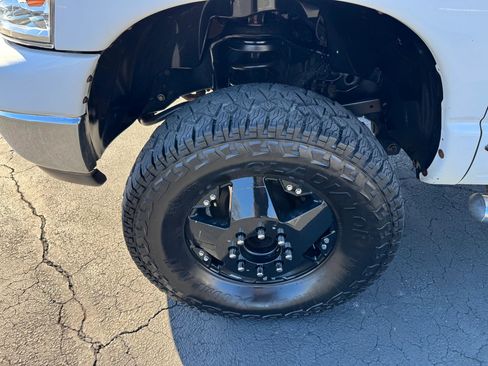 Used 2007 Dodge Ram 3500 Truck SLT image 11