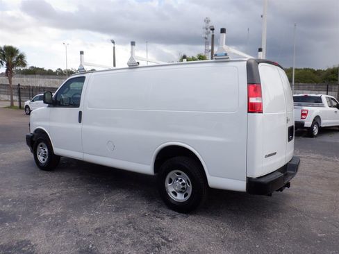Used 2020 Chevrolet Express 2500 w/ Communications Package RWD image 3