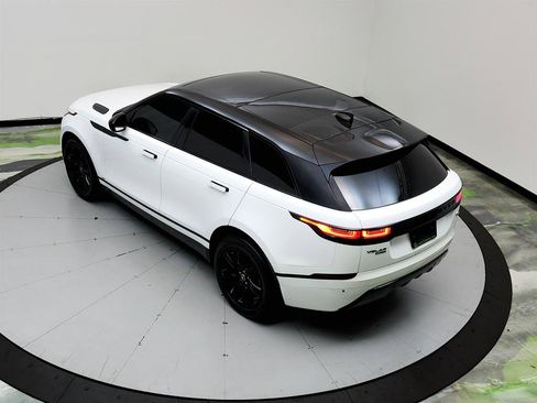 Used 2020 Land Rover Range Rover Velar R-Dynamic S AWD/4WD image 36