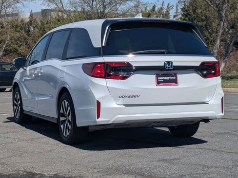 New 2026 Honda Odyssey EX-L image 9