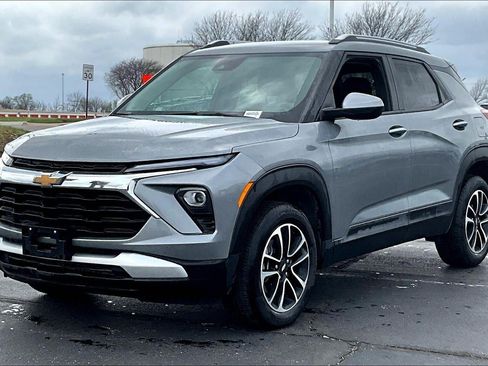 Used 2025 Chevrolet TrailBlazer LT image 7