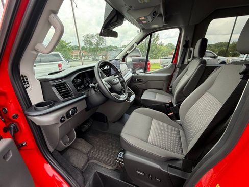 Used 2024 Ford Transit 350 XLT RWD image 3