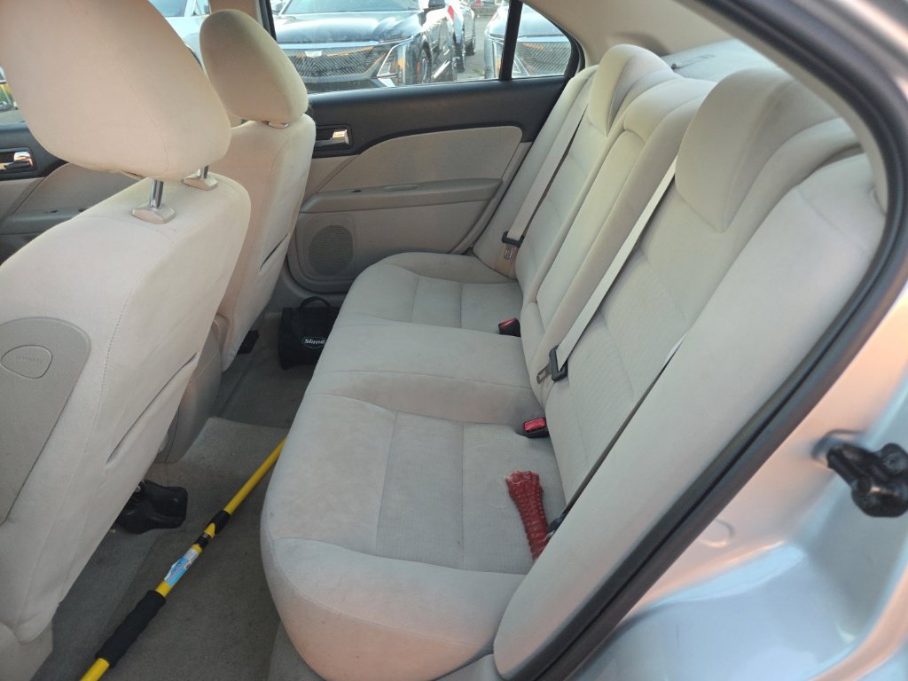 Used 2009 Ford Fusion SE FWD image 8