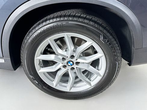 Used 2022 BMW X5 xDrive40i w/ Premium Package AWD/4WD image 34