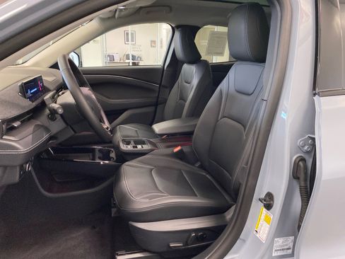 New 2025 Ford Mustang Mach-E Premium w/ Interior Protection Package AWD/4WD image 23