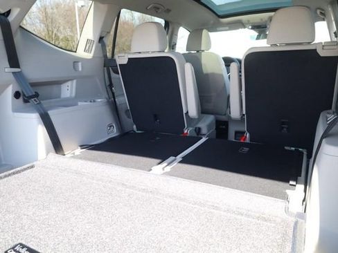 New 2026 Volkswagen Atlas SEL Premium R-Line image 25