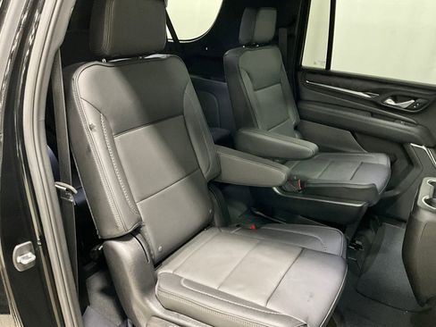 Used 2024 GMC Yukon XL Denali w/ Advanced Technology Package AWD/4WD image 24