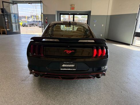 Used 2018 Ford Mustang Coupe w/ Black Accent Pkg RWD image 6