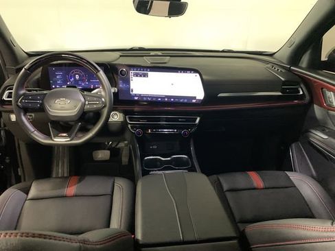 Certified 2024 Chevrolet Traverse RS image 21