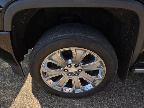 Used 2018 GMC Sierra 1500 Denali w/ Denali Ultimate Package AWD/4WD image 7