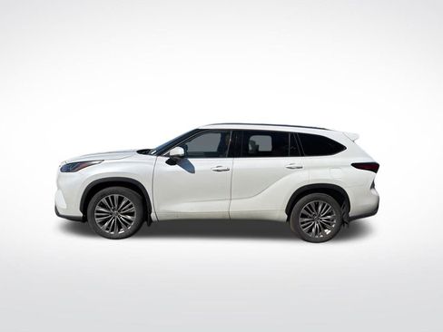Used 2022 Toyota Highlander Platinum AWD/4WD image 35