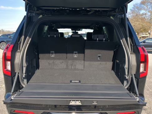 New 2025 Ford Expedition Platinum w/ Stealth Performance Package image 11