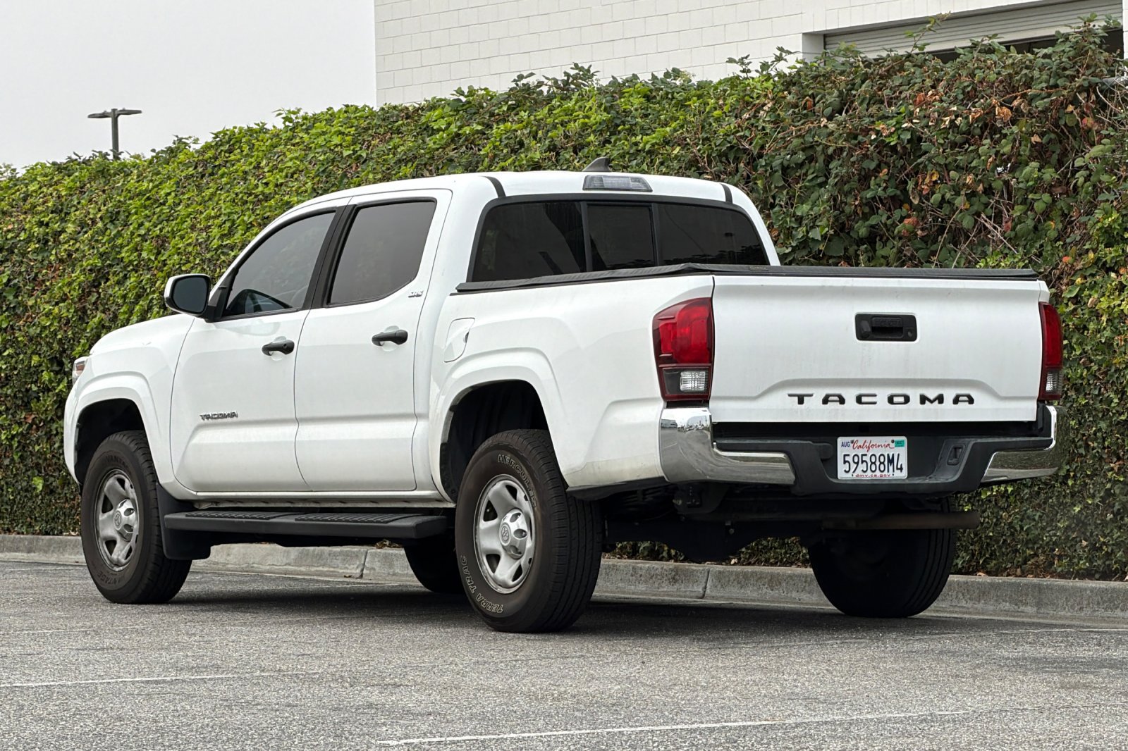 Used 2019 Toyota Tacoma SR5 RWD image 6