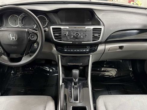 Used 2017 Honda Accord LX image 26