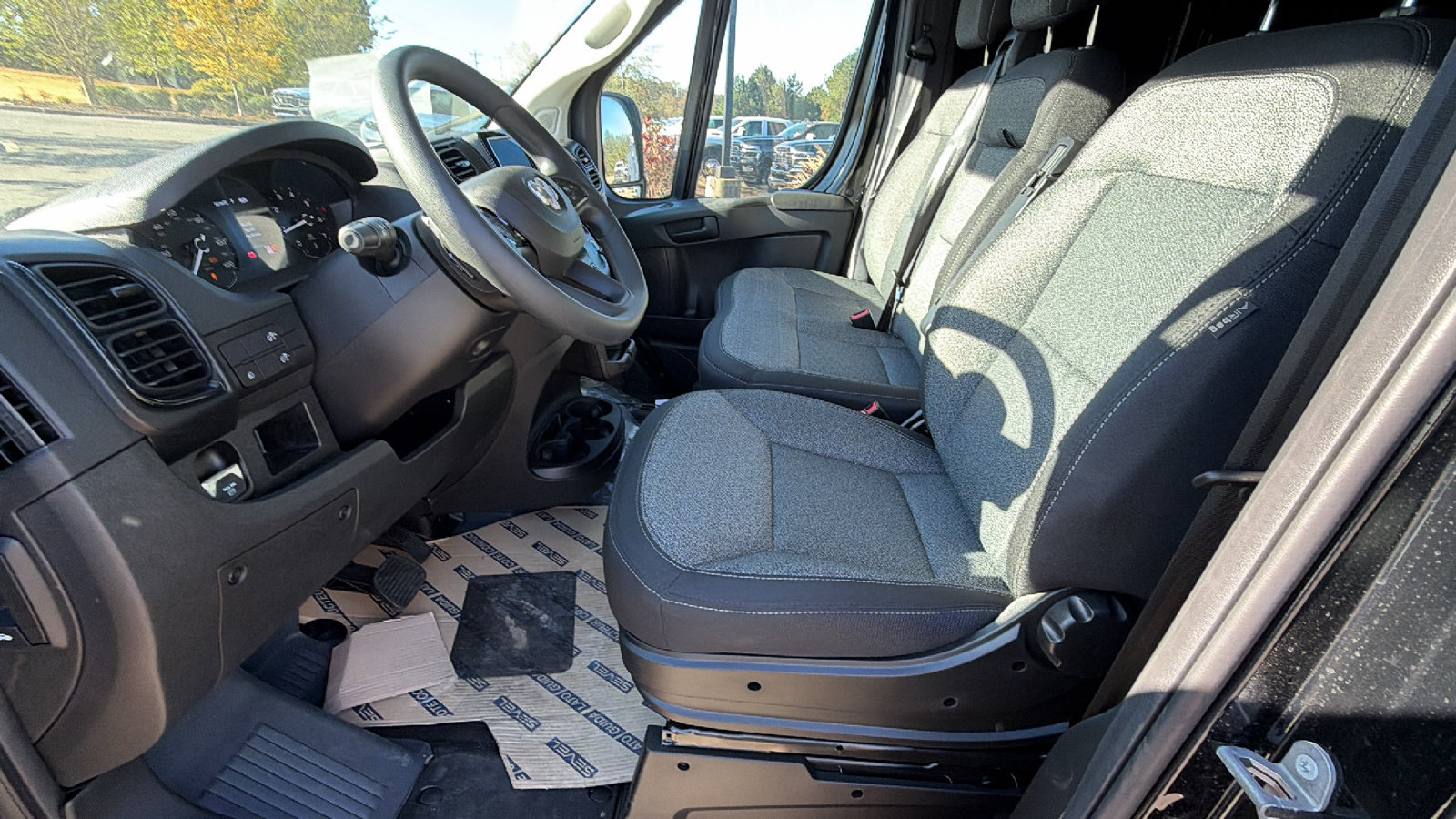 New 2027 RAM ProMaster 2500 w/ Convenience Group FWD image 17