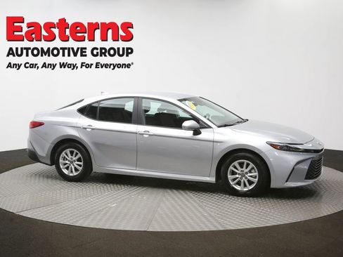 Used 2025 Toyota Camry LE FWD image 47