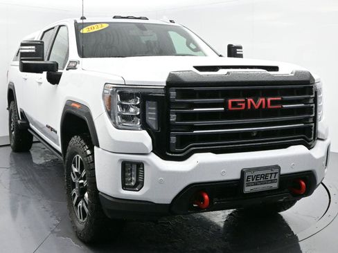 Used 2022 GMC Sierra 2500 AT4 w/ AT4 Preferred Package AWD/4WD image 2