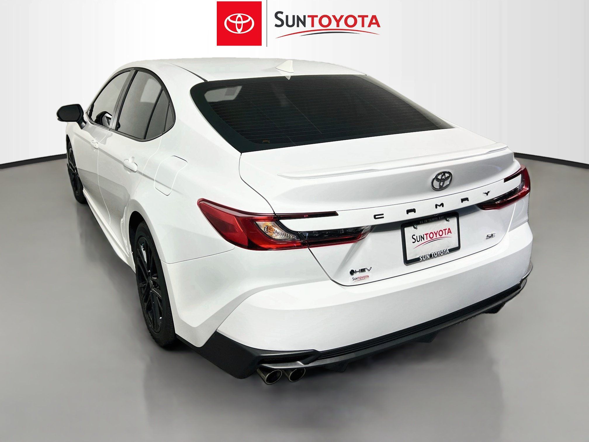 Used 2025 Toyota Camry SE FWD image 6