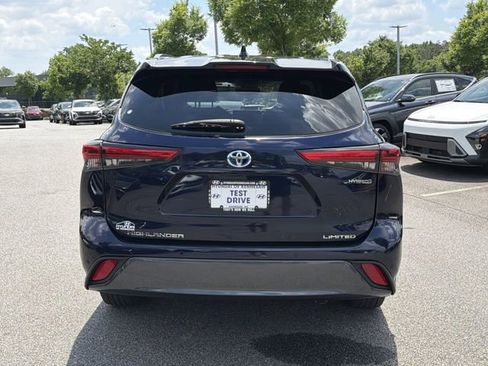 Used 2022 Toyota Highlander Limited AWD/4WD image 6
