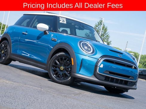 Used 2023 MINI Cooper SE FWD image 2
