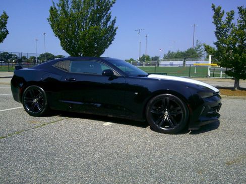 Used 2018 Chevrolet Camaro LT w/ RS Package RWD image 6