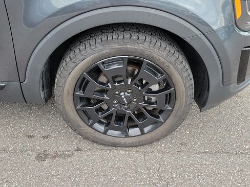 Certified 2022 Kia Telluride SX w/ SX Prestige Package AWD/4WD image 44