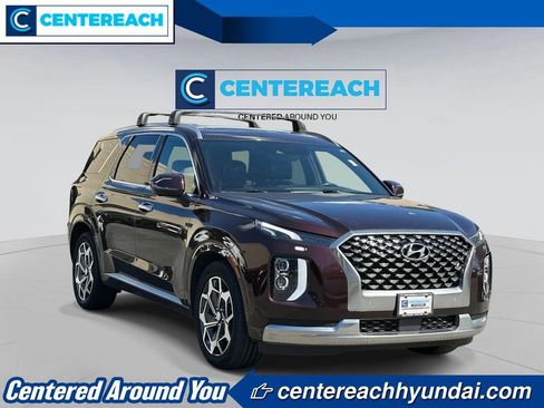 Used 2022 Hyundai Palisade Calligraphy image 2