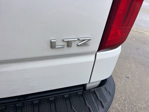 Used 2022 Chevrolet Silverado 1500 LTZ w/ LTZ Premium Texas Edition image 9