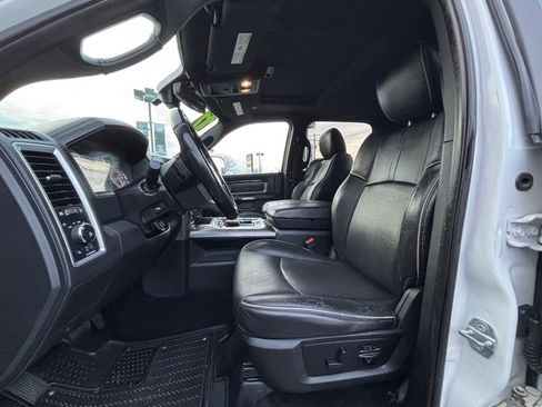 Used 2017 RAM 1500 Limited image 12