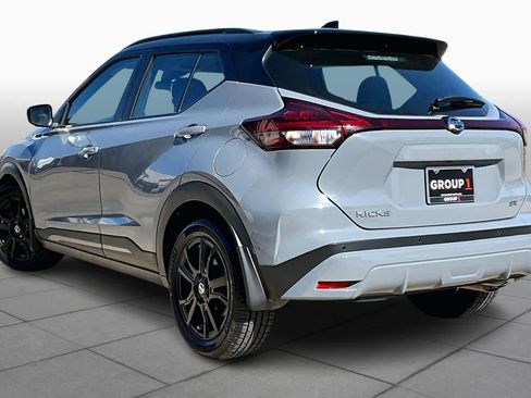 Used 2021 Nissan Kicks SR w/ SR Premium Package image 12