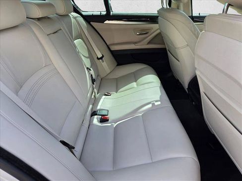 Used 2016 BMW 550i Sedan RWD image 19