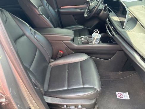 Used 2024 Cadillac XT4 Premium Luxury FWD image 29