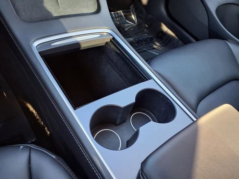 Used 2022 Tesla Model 3 Long Range image 23