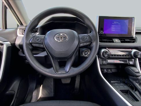 Certified 2025 Toyota RAV4 XLE FWD image 6